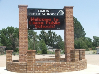 limon school sign 30 50